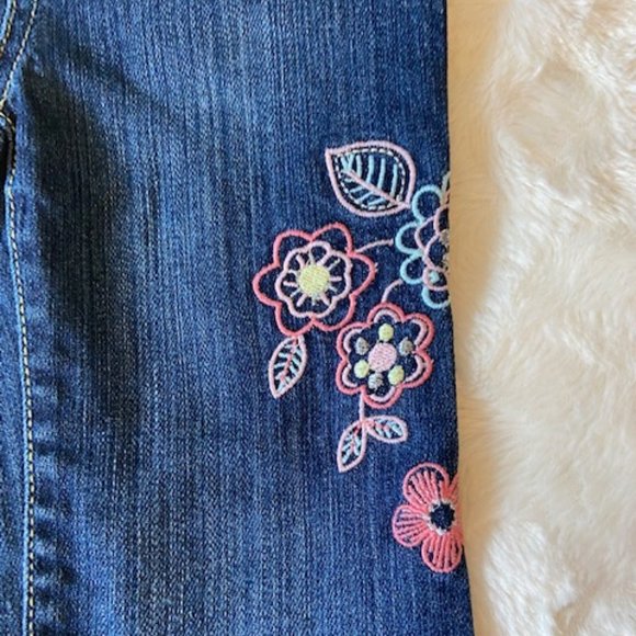 2/$30 Old Navy Blue Denim Jeans Girls Size 4T - Picture 3 of 13